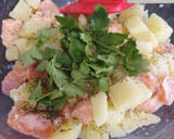 Foto del paso 2 de la receta: Pastel de salmón y espárragos con masa filo