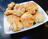 A picture of step 8 of Croissant.