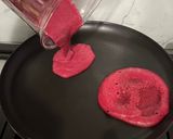 Foto del passaggio 5 della ricetta Pancake alla barbabietola🥞❤️