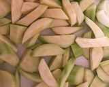 صورة لخطوة 1 من وصفة 🍋🫑 سلطه فلفل مشوي وكوسه نيه 🍋🫑