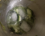 Foto del paso 1 de la receta: Gin & tonic de pepino y lavanda