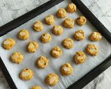 Foto langkah ke 4 dari resep Soft Cookies Pumpkin.