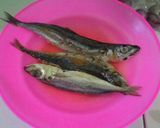 Foto langkah ke 1 dari resep Sambal ikan asin.