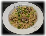 A picture of step 1 of 🍄🍜🥒Mushroom & Peas Orzotto🍄🍜🥒.