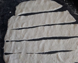 Foto del paso 4 de la receta: Cuernitos (pan con grasa)