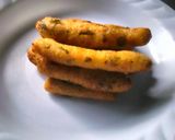 A picture of step 5 of Suji potato fingers.