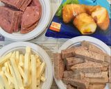Foto langkah ke 2 dari resep Risol Mayo, Smoke, Sosis & 🧀.