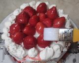 Foto langkah ke 7 dari resep Gluten Free Strawberry Shortcake.