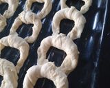 Foto del paso 6 de la receta: Medialunas de grasa🥐😋
