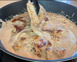 Foto del paso 4 de la receta: Chuletas de cerdo al Oporto con albahaca