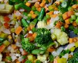 फ्राईड राईस वीद रोस्टेड पीनट (fried rice with roasted peanut recipe in Hindi) रेसिपी चरण 2 फोटो