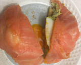 Foto del paso 5 de la receta: Bombita de salmón, huevo y aguacate