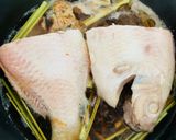Hình bước làm 2 của món Vào bếp cùng con: cá diêu hồng hấp xì dầu và hành boa rô thơm phức