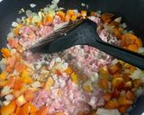 รูปขั้นตอนการทำที่ 3 ของ สปาเก็ตตี้ซอสมะเขือเทศหมูสับ