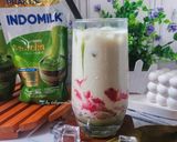 Foto langkah ke 4 dari resep 🍓Strawberry Matcha Latte 🍵.
