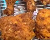 A picture of step 10 of Snoop Dogg’s potato chip fried chicken.
