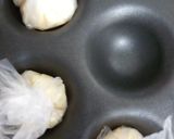 A picture of step 2 of Crunchy coconut chocolate.
