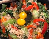A picture of step 5 of Mozzarella & veggie egg fried rice.