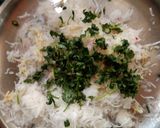A picture of step 3 of Mooli parantha.