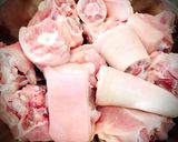 Hình bước làm 1 của món Bún Đuôi Heo