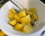 Une image de l'étape 9 de Purée de pommes de terre à l’ail, crème et gingembre.