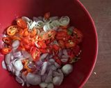 Foto langkah ke 3 dari resep Ayam suwir sambal matah.