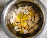 A picture of step 1 of Guava sabji.
