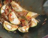 Foto langkah ke 5 dari resep Oseng terong teri.
