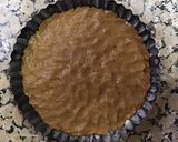 Foto del paso 1 de la receta: Tarta de crema pastelera y fresas (base pie de miel)