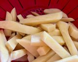 Une image de l'étape 1 de Frites maison au four.