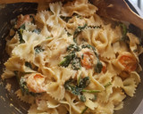 Foto del paso 7 de la receta: Pasta con camarones a la florentina