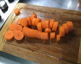 Une image de l'étape 7 de Sauté de sanglier aux carottes, céleri branche et tomate.