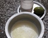 A picture of step 1 of Mango Shake.