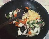 รูปขั้นตอนการทำที่ 3 ของ หมูสับผัดพริกเผาไข่เค็ม #อาหารไทยง่ายๆ