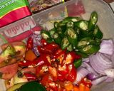 Foto langkah ke 1 dari resep Tumis kerang pedas 🍲.