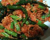 Foto langkah ke 4 dari resep Sambal Teri Kacang Panjang.