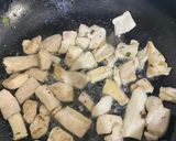 Foto del paso 3 de la receta: Tallarín saltado criollo de pollo