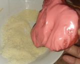 Foto langkah ke 6 dari resep Donat pink ceria.