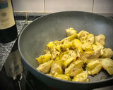 Foto del paso 7 de la receta: Lomos de rodaballo a la plancha con alcachofas al godello y arroz con semillas