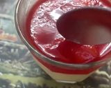 صورة لخطوة 6 من وصفة حلى كاسات الكاسترد والجلي بالفواكه (محلبية وجلي)