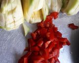 Foto del paso 1 de la receta: Verduras salteadas y huevos fritos
