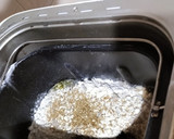 Foto del paso 9 de la receta: Pan integral con copos de avena y sésamo en panificadora