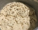 A picture of step 1 of मेदु वडा आणि हिरवी चटणी.