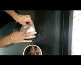 बिस्कुट कीवी क्रीम टार्ट (Biscuit Kiwi Cream Tart recipe in Hindi) रेसिपी चरण 3 फोटो