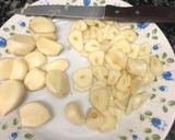 Foto del paso 2 de la receta 141. Conejo al ajillo con patatas (principal carne)