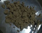 A picture of step 2 of Bajra-gud pinni.