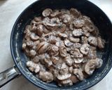Parmezános gomba csőben sütve fűszeres morzsával recept fázis 2 fotója