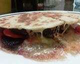 Foto del paso 8 de la receta: 🌮🌯Rapidita o Wrap con hamburguesa de Atún, remolachas y zanahorias salteadas tocineta y queso!!!