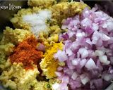 A picture of step 2 of CHANA DAL VADA or PARIPUVADA.