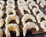 Foto del paso 4 de la receta: Medialunas de manteca sin gluten